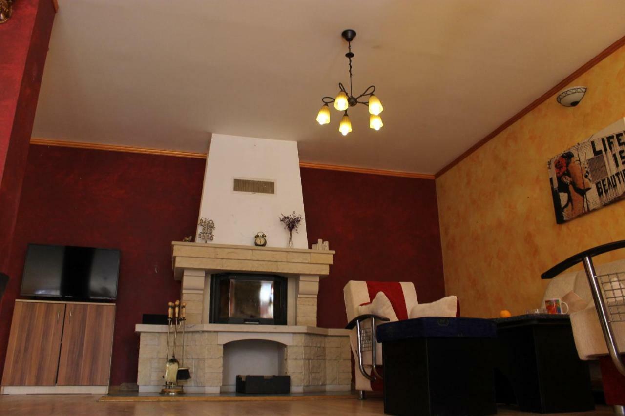Cristalex Villaverde Bucharest Pantelimon Экстерьер фото